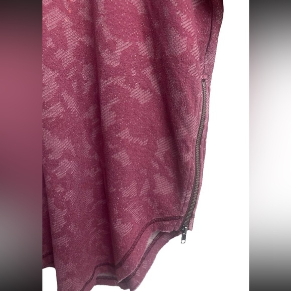 FREE PEOPLE Sz Large Bed Of Roses Jacquard Tunic Side Zip Sweatshirt Lace print - Picture 6 of 9